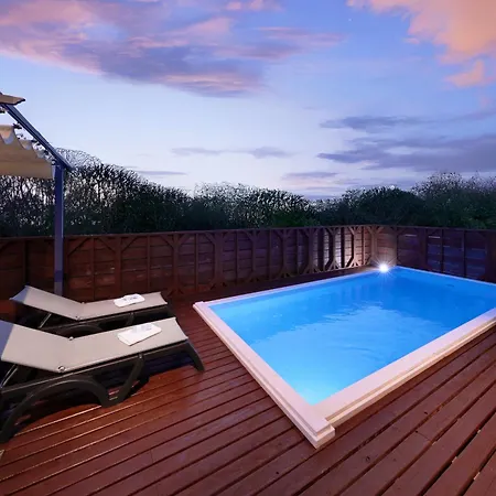 クリスタルパーク久松 Villa Miyakojima  Exterior photo